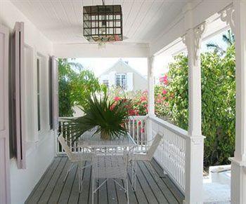 Hotel Squires Estate Governor's Harbour Esterno foto